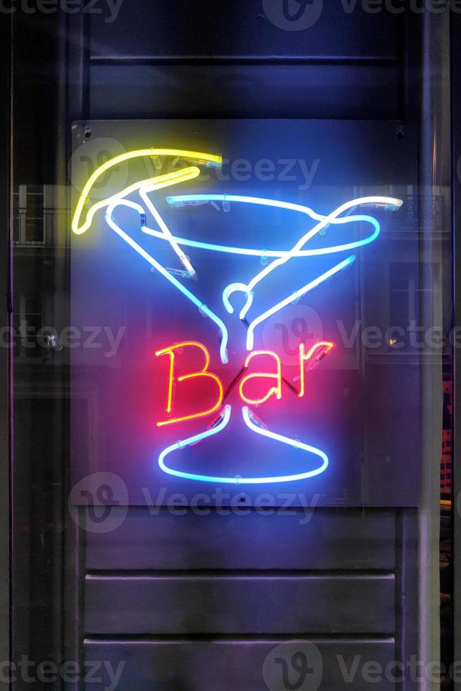 neonljus - cocktailbar foto