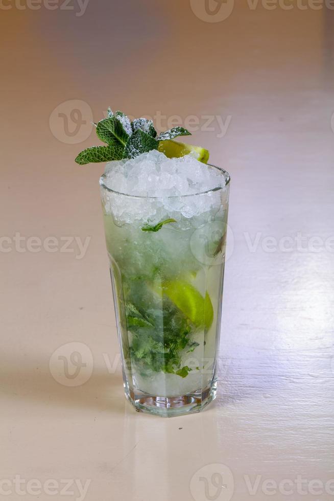 mojito med lime foto