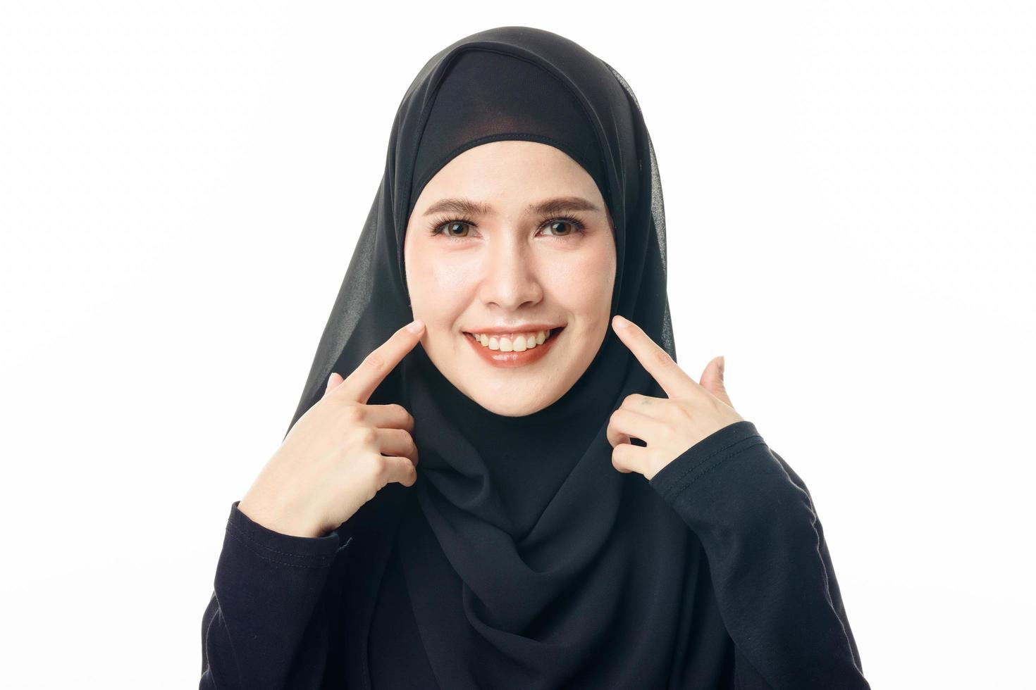 porträtt av islamisk kvinna modell. foto