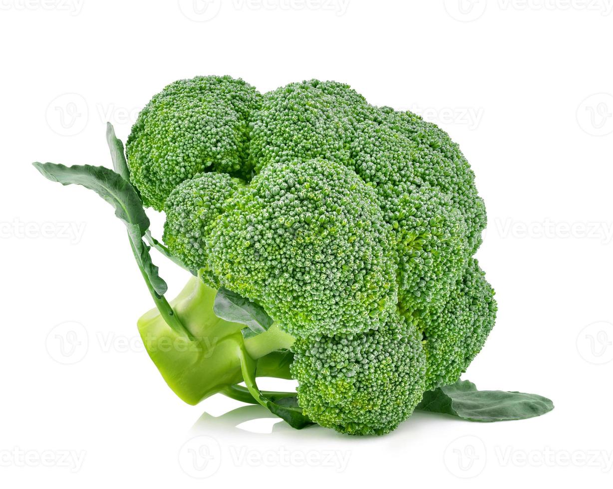 broccoli isolerad på vit bakgrund foto