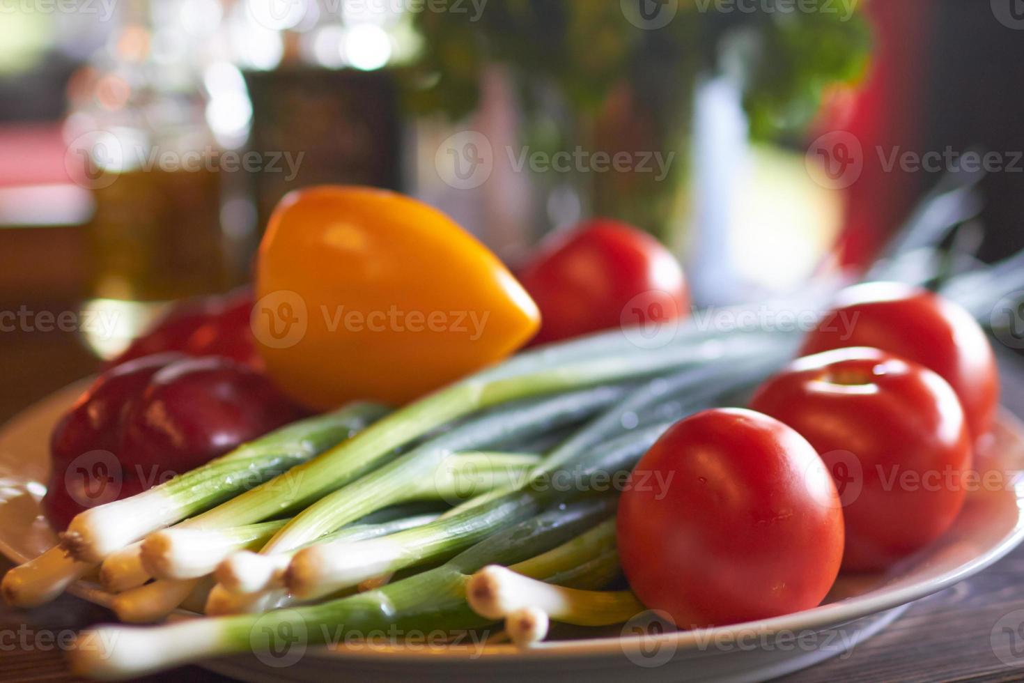 grönsaker på en tallrik foto