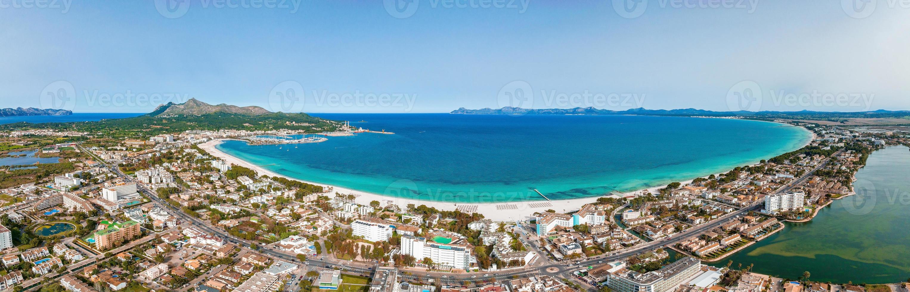 Flygfoto över stranden i Palma de Mallorca foto