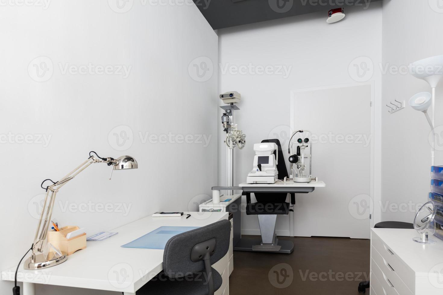 optikermottagning med medicinsk utrustning. foto