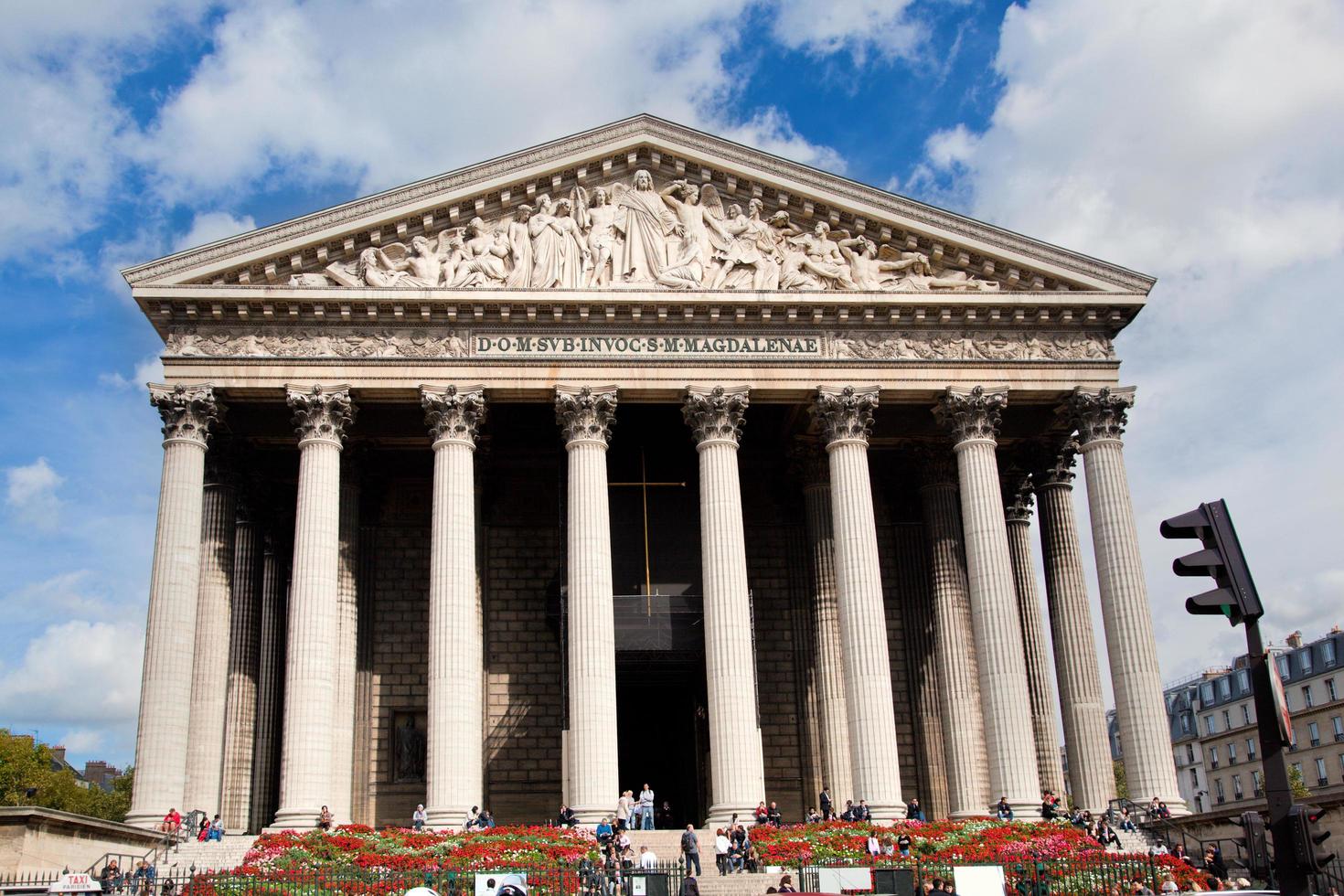 paris, frankrike, 2022 - la madeleine kyrka, paris, frankrike. foto