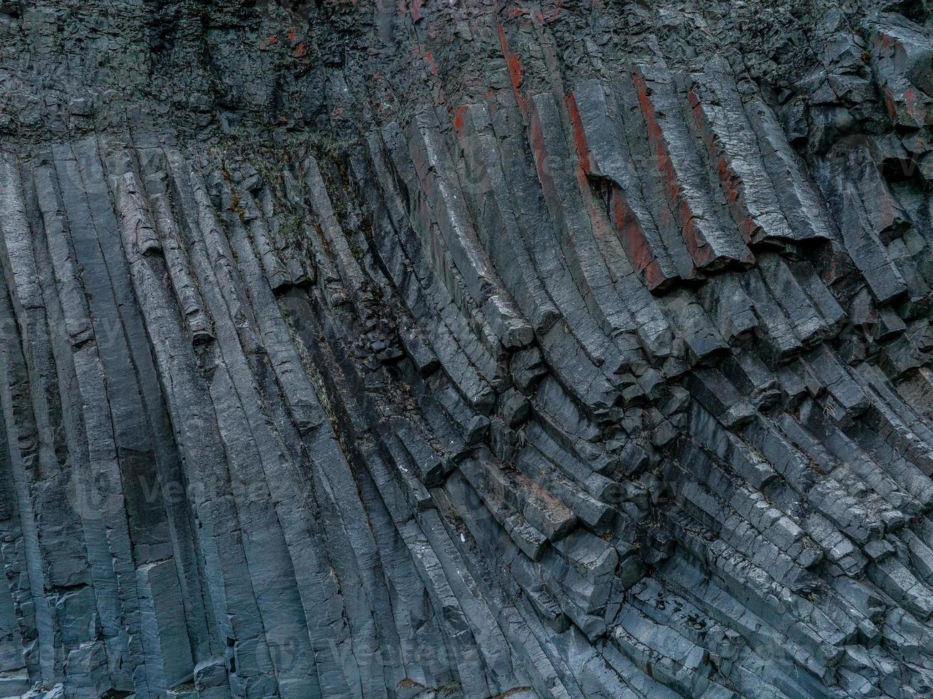 episk vy av studlagil basalt kanjon, island. foto