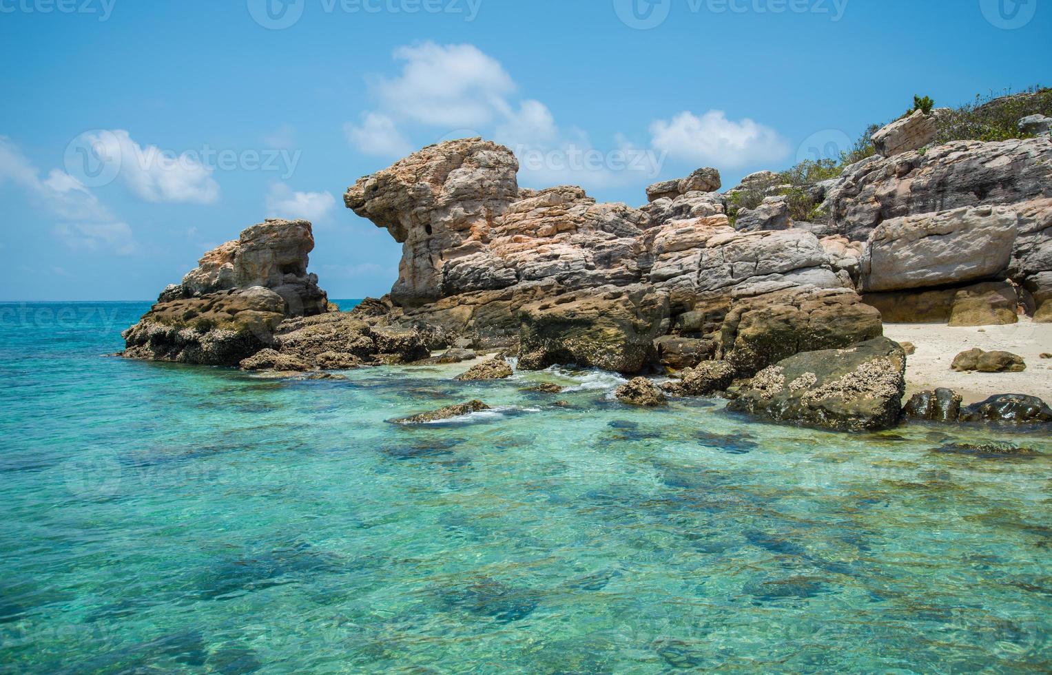 vacker naturvy av okänd ö i tasmanhavet i Arnhems land, norra territoriet i Australien. foto