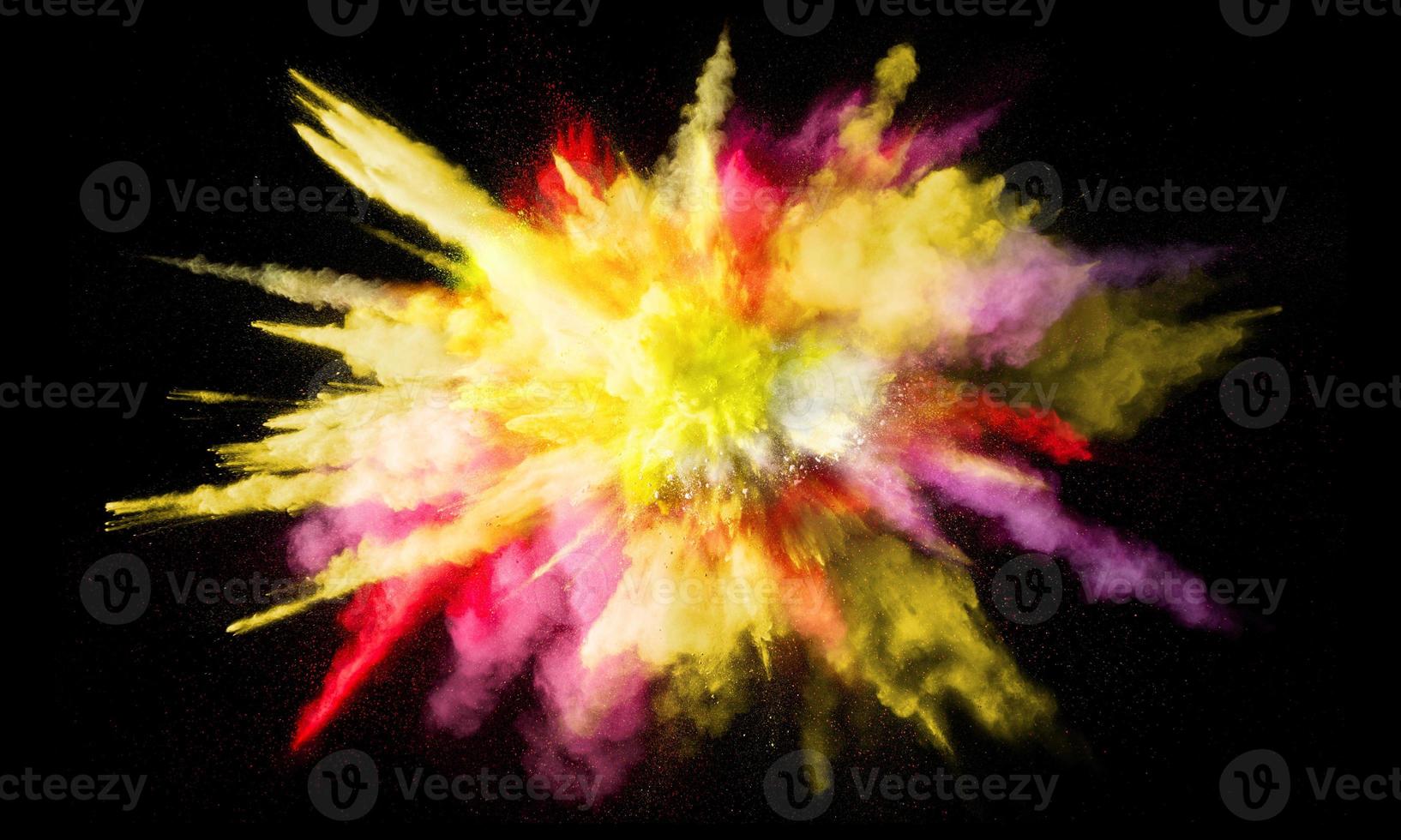färgglada pulver explosion, isolerad på svart bakgrund foto