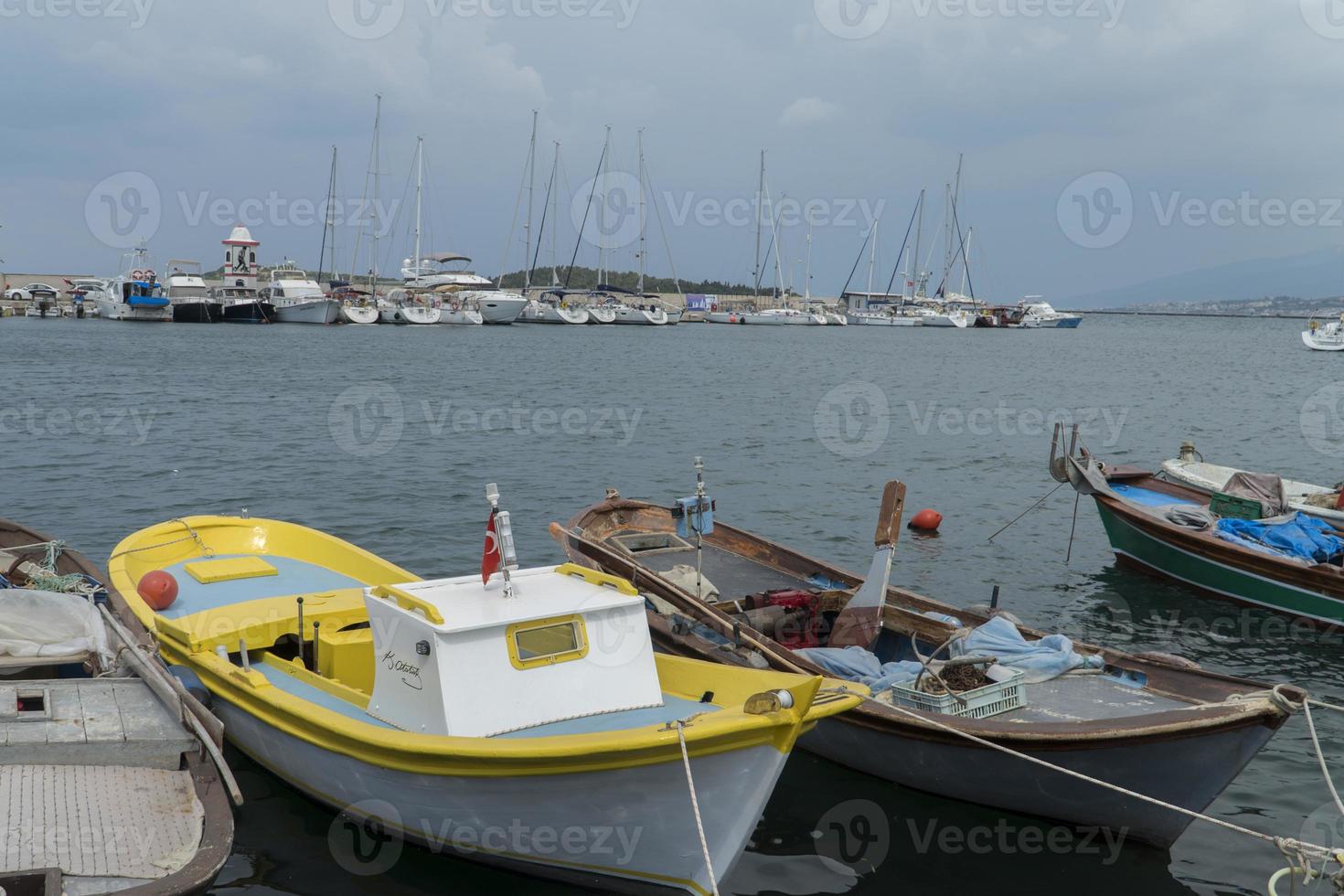 de ankrade fartygen i hamn foto