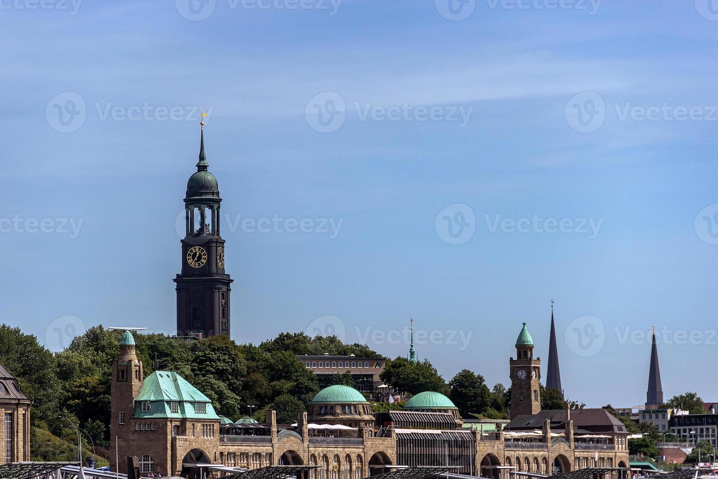 landningsbroar hamburg, tyskland foto