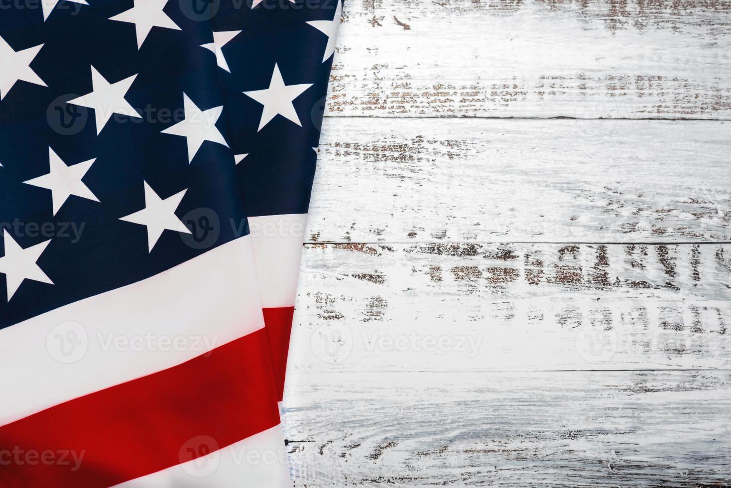 glad självständighetsdagen den 4 juli. amerikanska flaggan med plats för text foto
