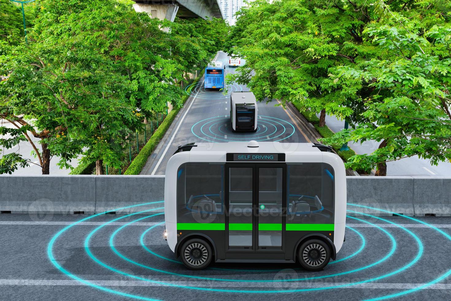 autonom elektrisk pendelbuss självkörande över stadens gröna väg, smart fordonskoncept foto