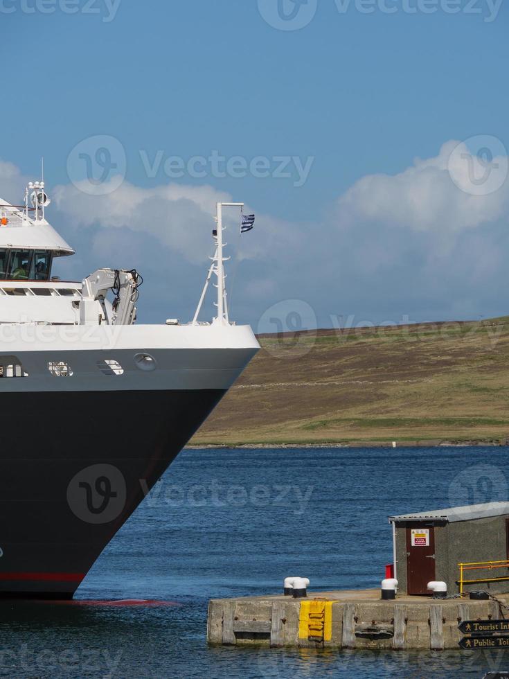 lerwick stad på shetlandsön foto