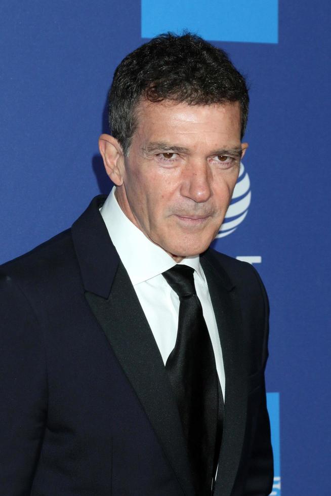 palm springs 2 jan - antonio banderas på Palm Springs internationella filmfestival 2020 ankomster till det konventionella centret den 2 januari 2020 i Palm Springs, ca. foto