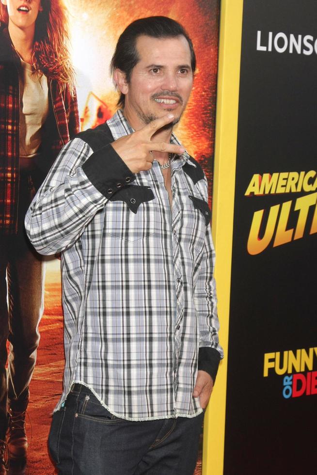 los angeles 18 aug - john leguizamo på den amerikanska ultrapremiären på teatern på ace hotel den 18 augusti 2015 i los angeles, ca foto