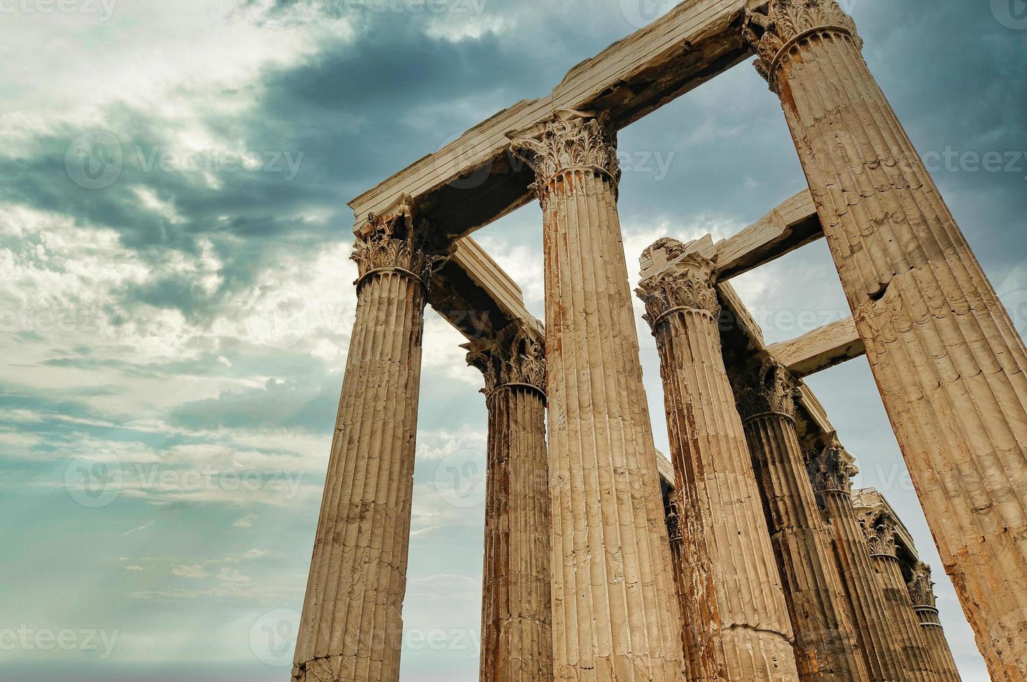 tempel för olympiska zeus, aten, grekland foto