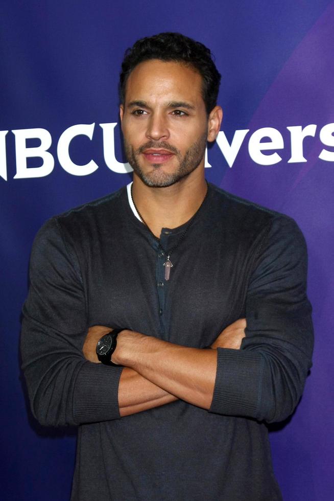 los angeles, 7 januari - daniel sunjata deltar i nbcuniversal 2013 tca winter press-turné på Langham Huntington Hotel den 7 januari 2013 i Pasadena, ca. foto