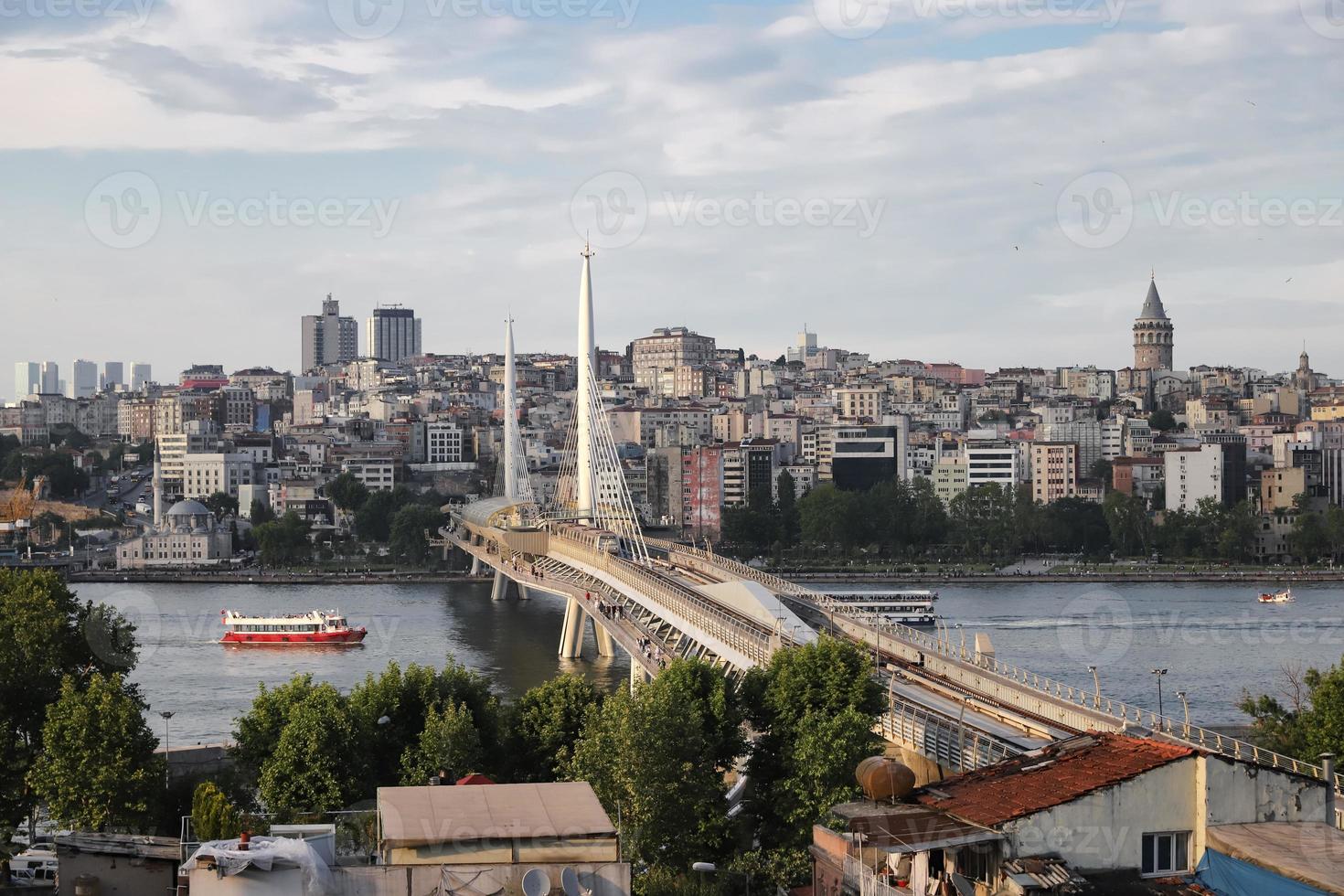 halic tunnelbanebro i istanbul, Turkiet foto