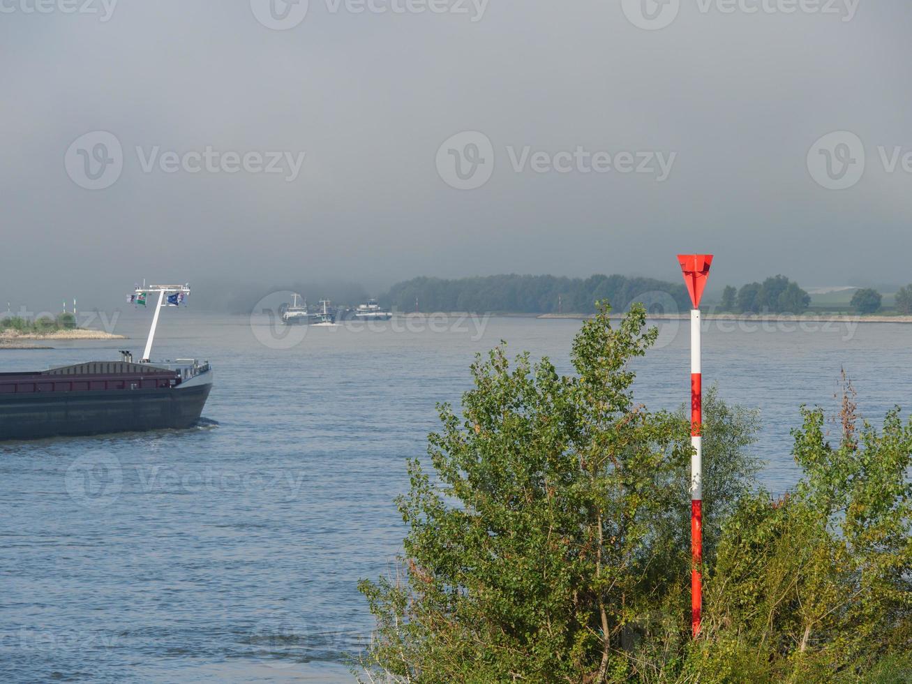 floden rhen i tyskland foto