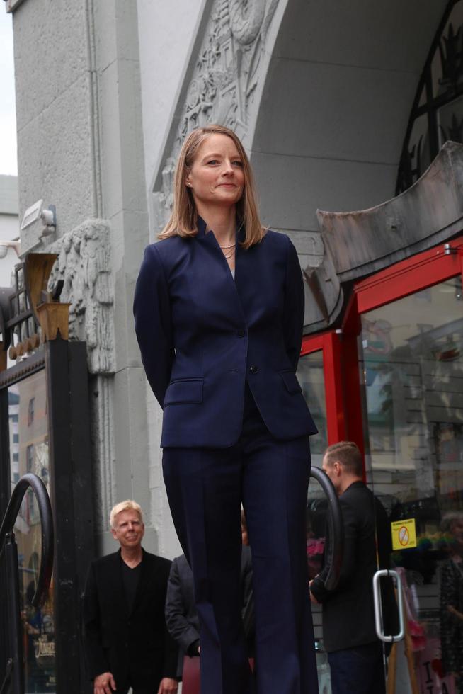 los angeles, 4 maj - jodie foster på jodie foster hollywood walk of fame stjärnceremoni på tcl chinese theatre imax den 4 maj 2016 i los angeles, ca foto