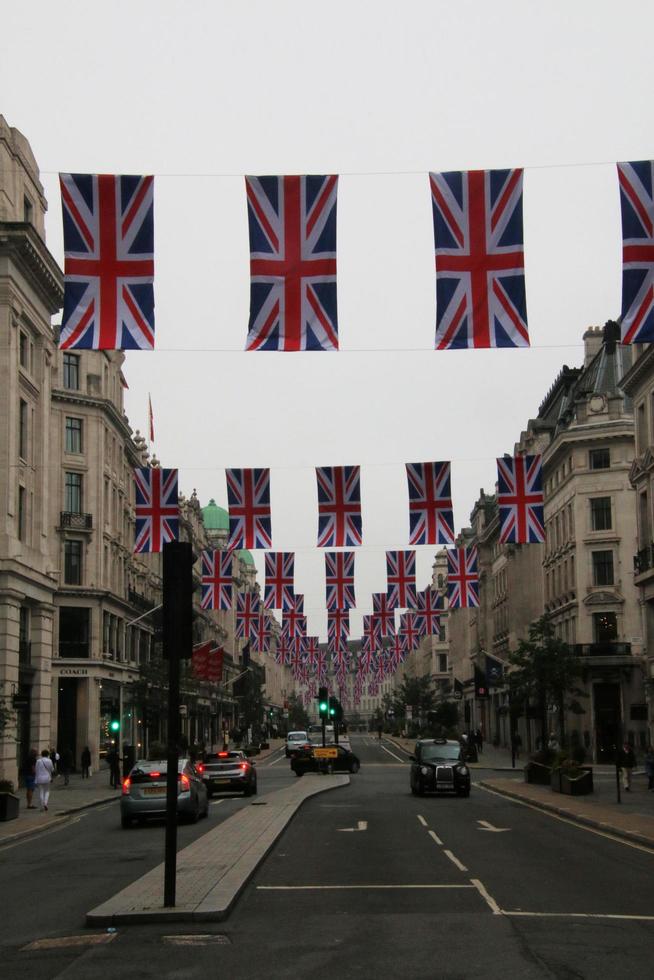 london i Storbritannien i juni 2022. utsikt över regentsgatan under platinajubileumsfirandet foto