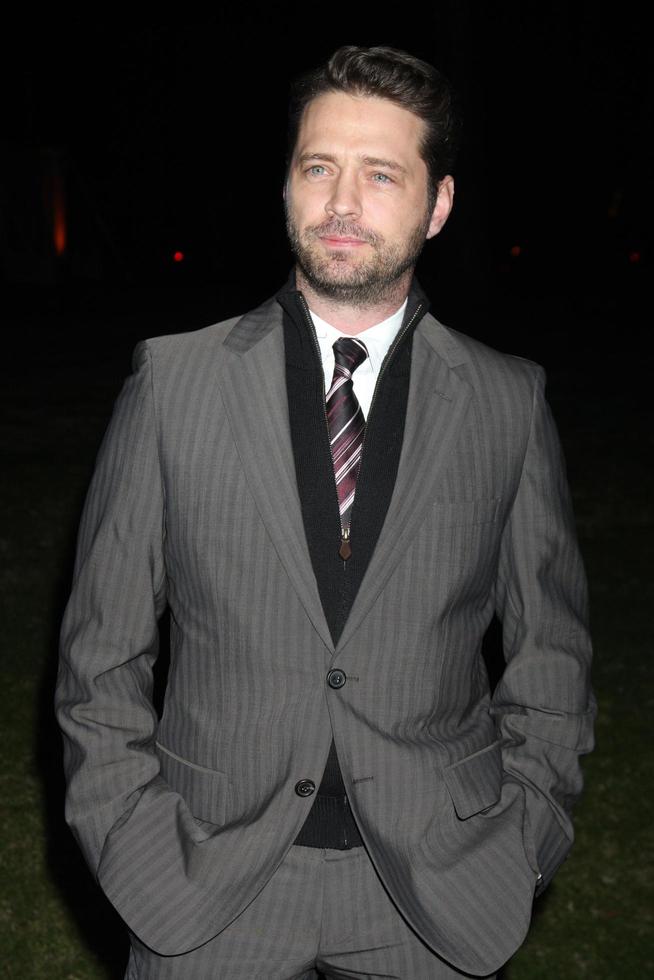 los angeles, 7 jan - jason priestley anländer till kännetecknande vinterfesten 2011 tca på tournament of roses parade house den 7 januari 2011 i Pasadena, ca. foto