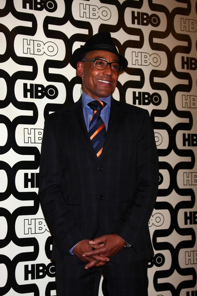 los angeles, 13 januari - giancarlo esposito anländer till 2013 hbo post golden globe-fest på beverly hilton hotel den 13 januari 2013 i beverly hills, ca.. foto