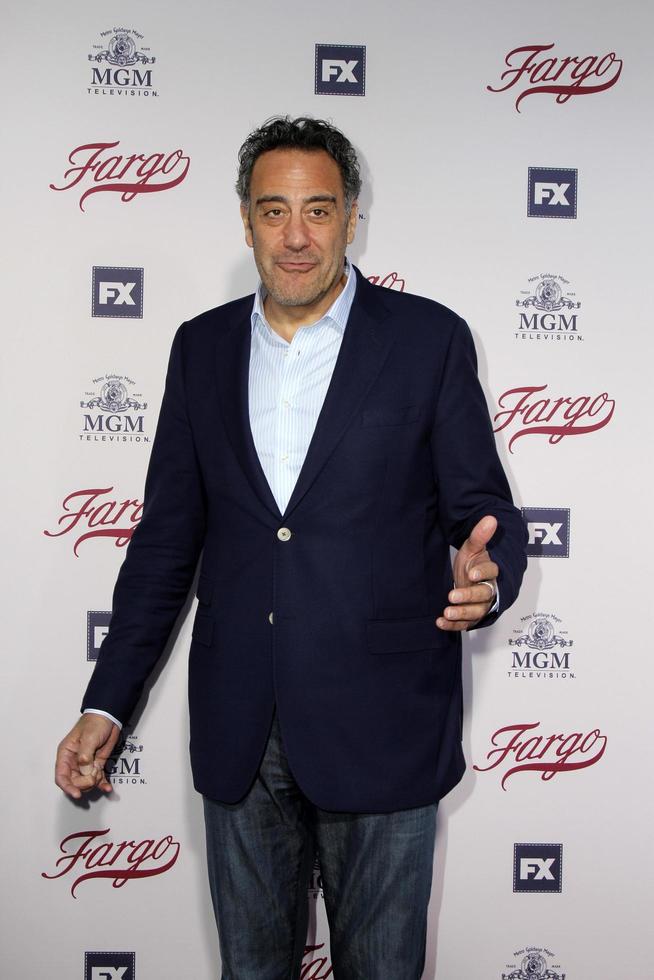 los angeles, 28 apr - brad garrett på evenemanget för din övervägande för fx s fargo at the paramount pictures den 28 april 2016 i los angeles, ca. foto