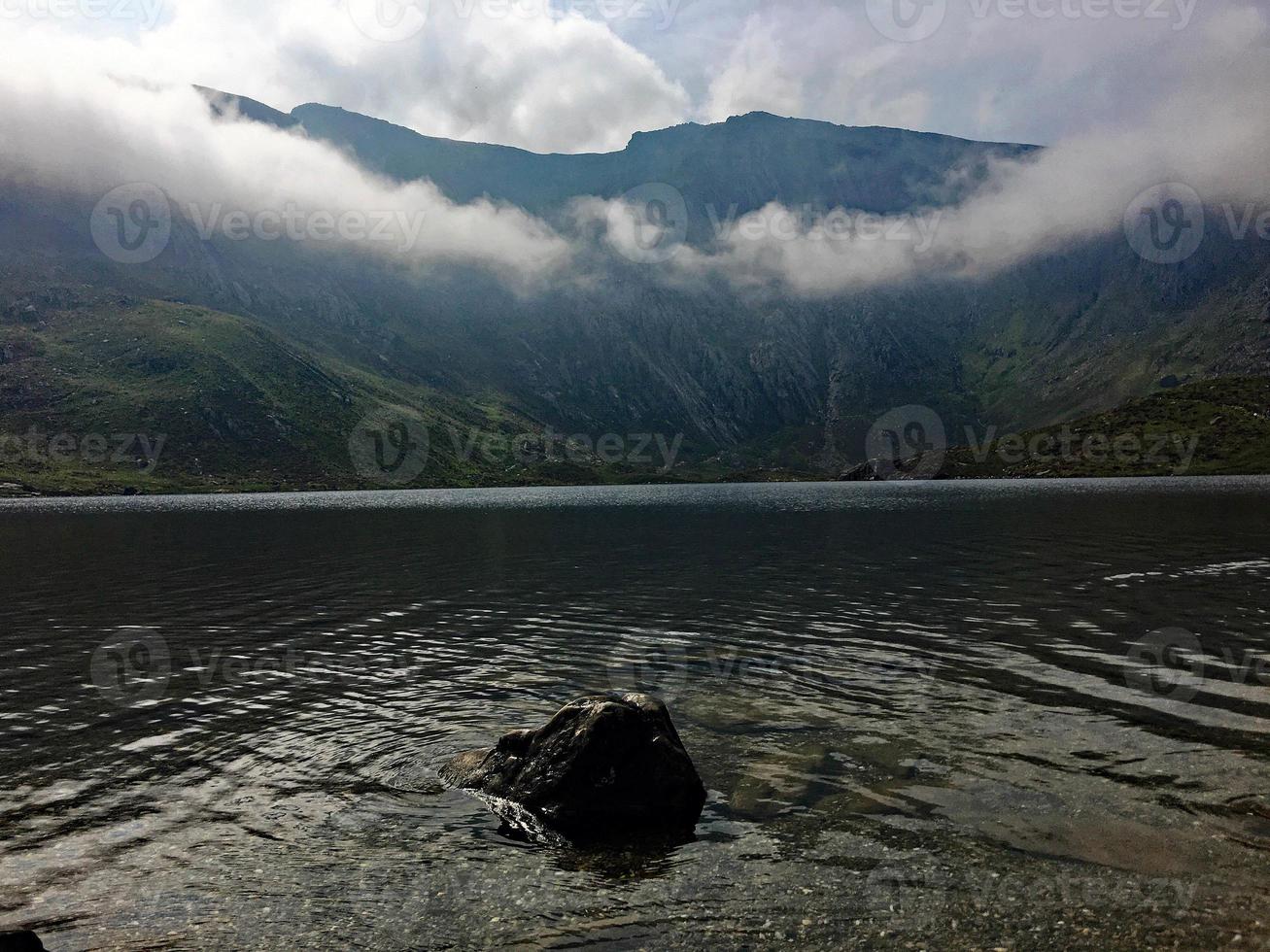 utsikt över Wales landsbygd i snowdonia nära sjön Ogwen foto