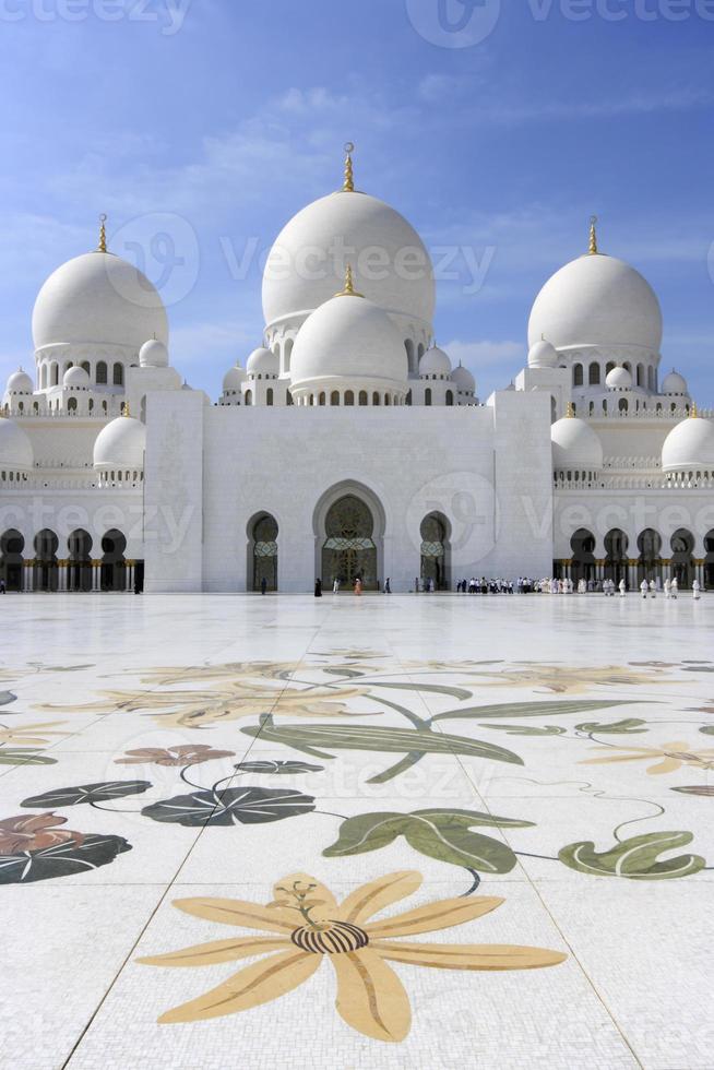 sheik zayed den stora moskén i abu dhabi foto
