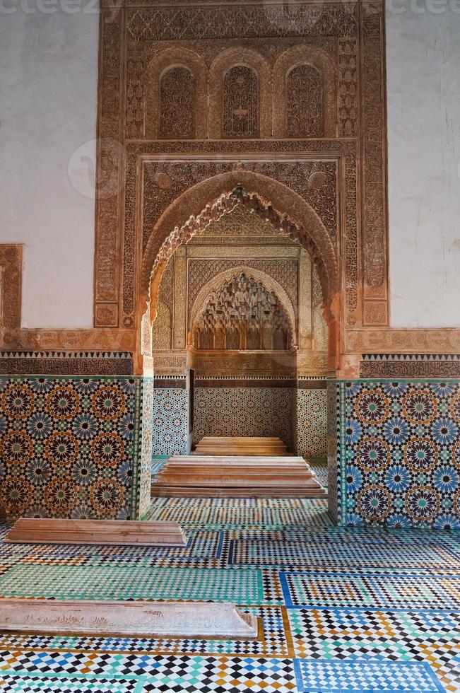 saadiska graven mausoleum i Marrakech foto