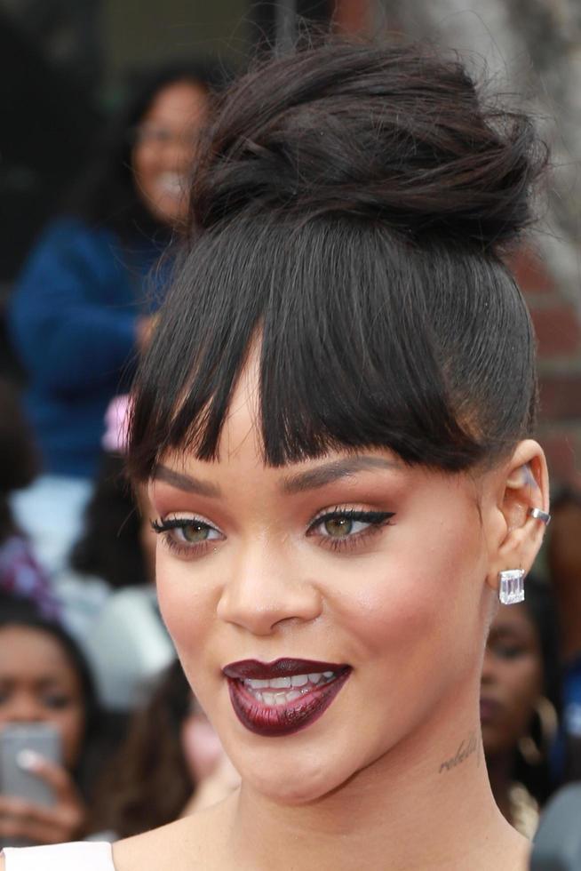 los angeles, 22 feb - rihanna hemma, specialvisning röda mattan på byteatern den 22 mars 2015 i Westwood, ca. foto