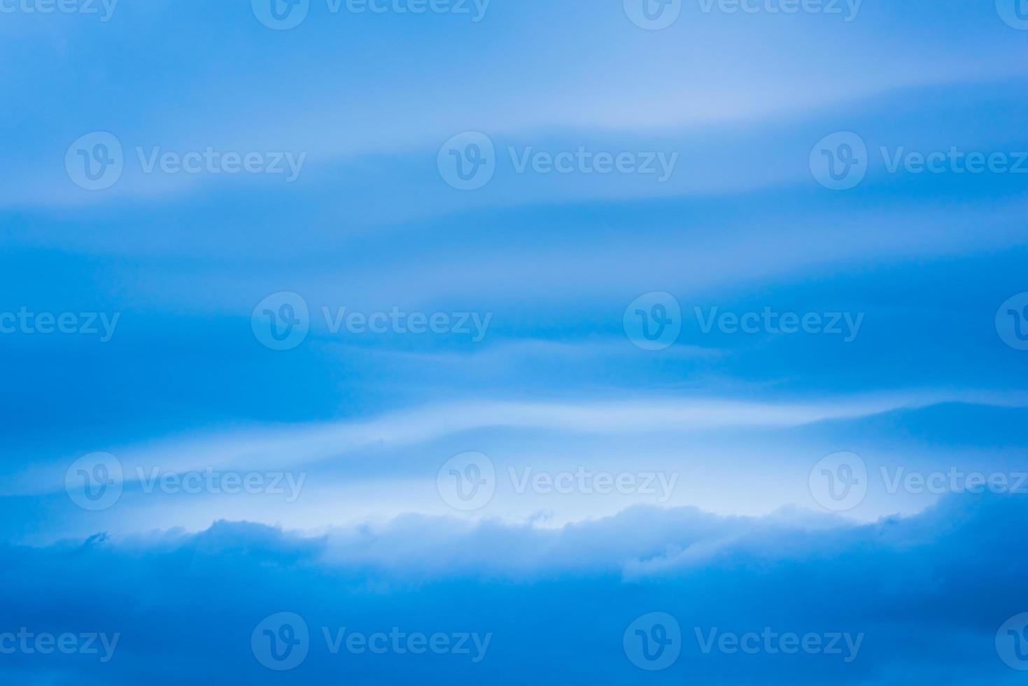 himlen med moln vacker solnedgång bakgrund foto