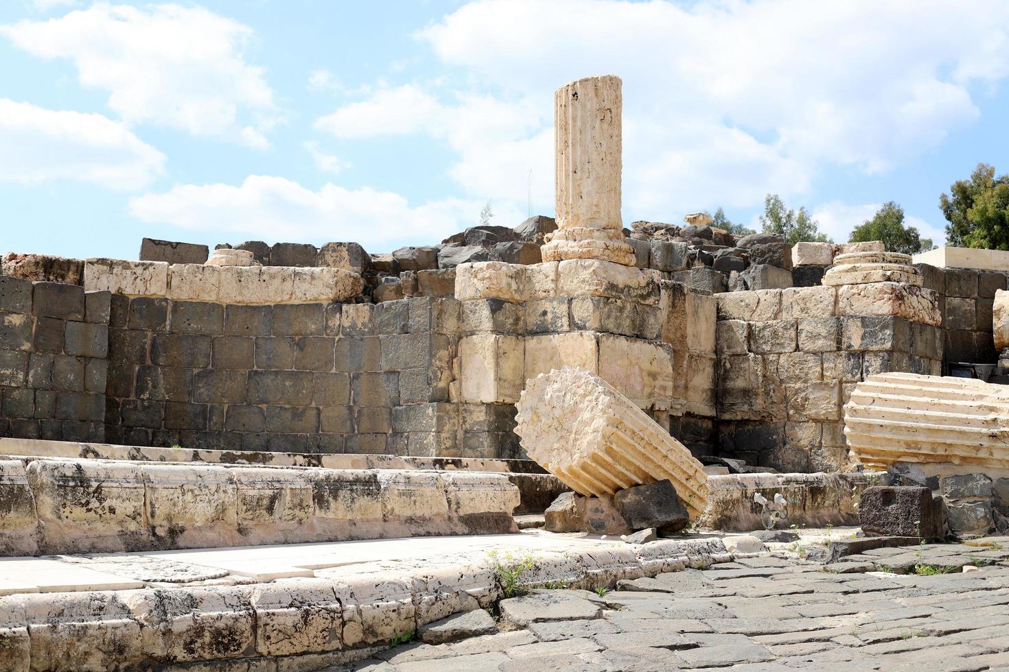 beit shean. ruinerna av en gammal romersk stad i Israel. foto