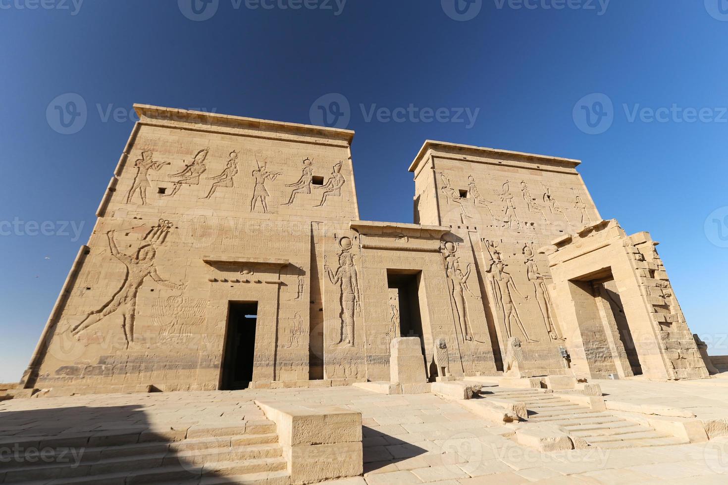 framsidan av philae-templet i aswan, egypten foto