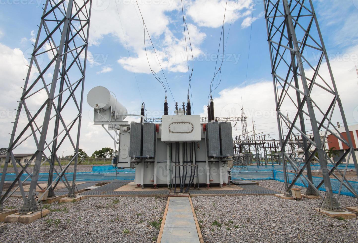 krafttransformator i substation 115 kv / 22 kv foto