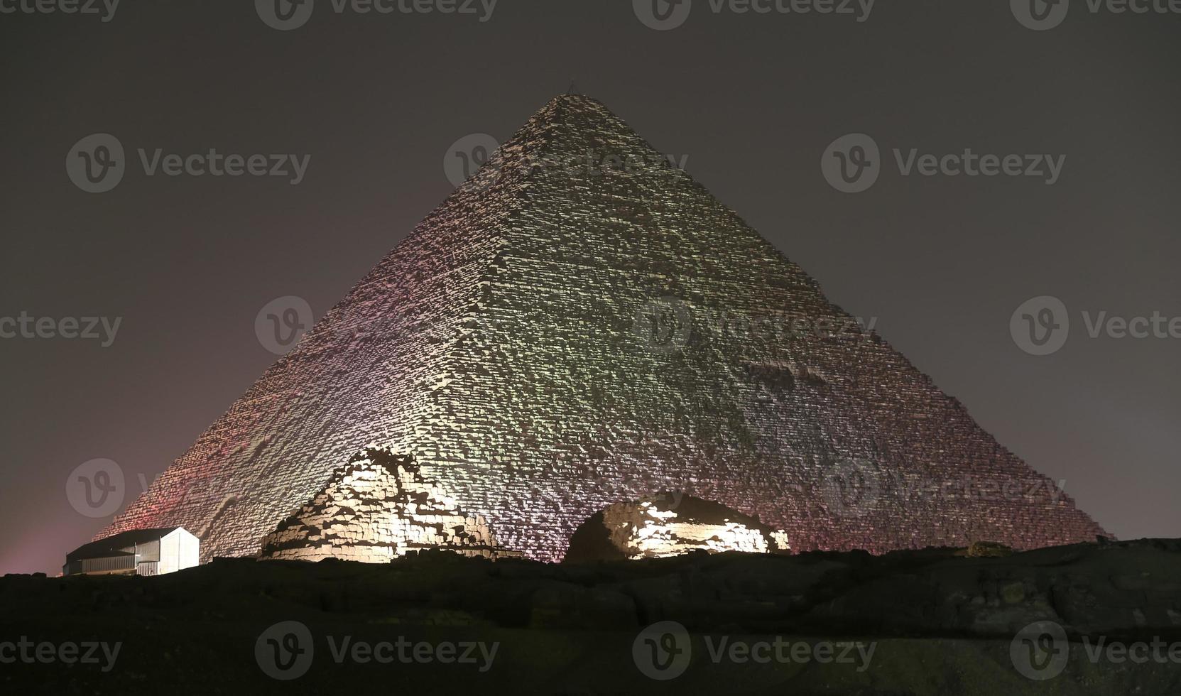 stora pyramiden i Giza i Kairo, Egypten foto