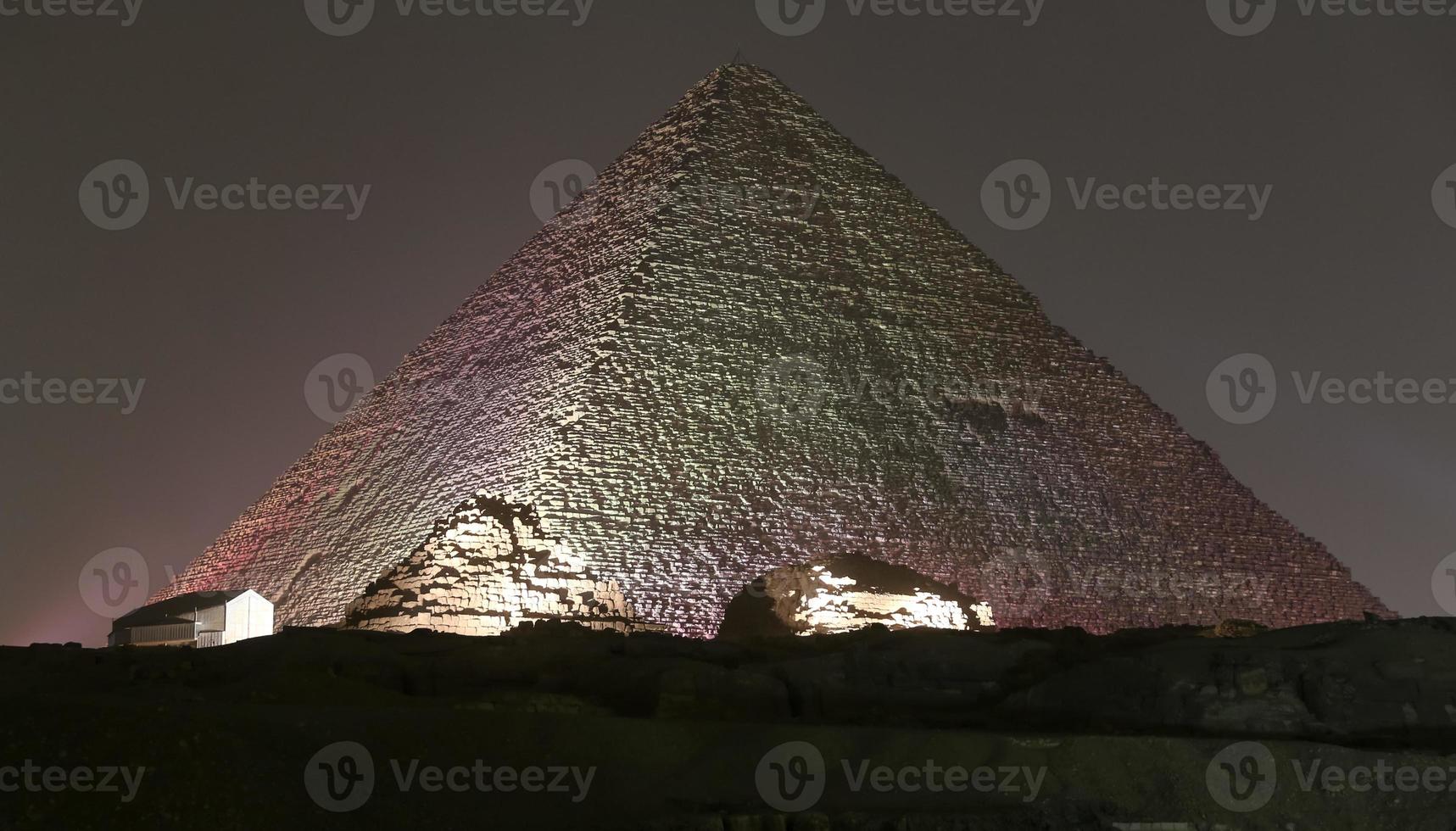 stora pyramiden i Giza i Kairo, Egypten foto