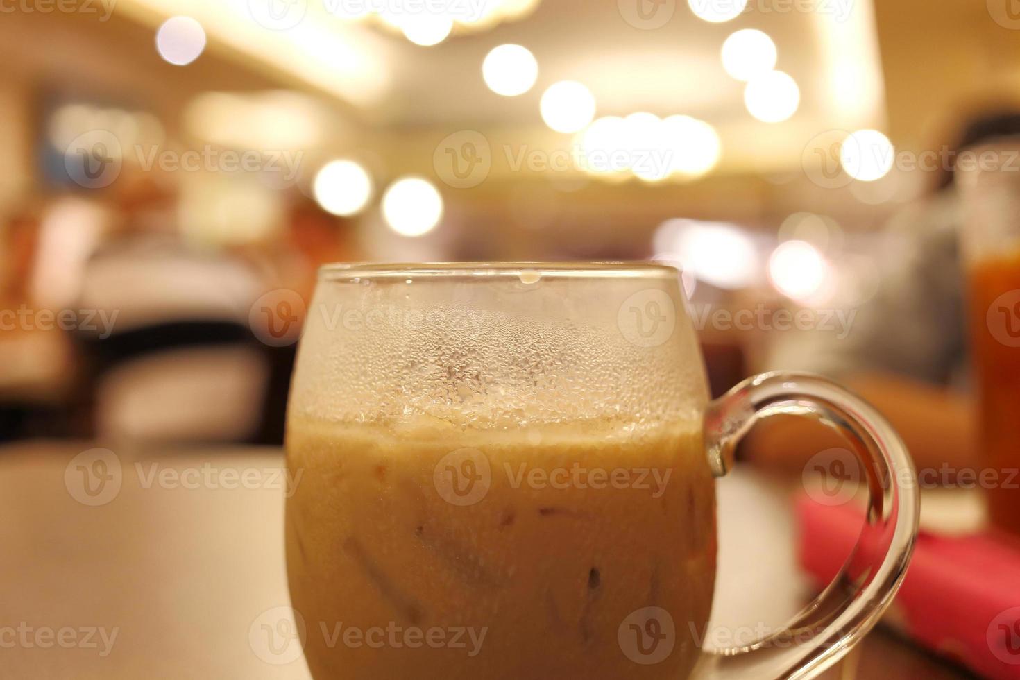 iskaffedrink på kafé foto