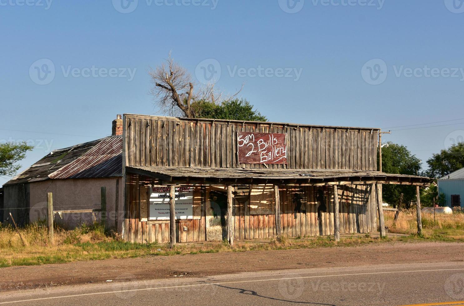 ombordad och övergiven byggnad i natursköna South dakota foto