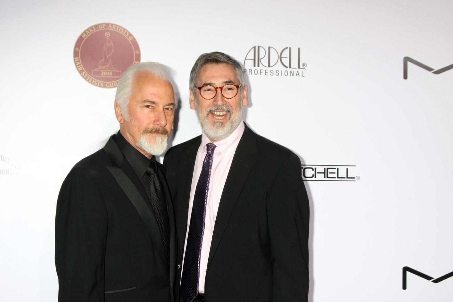 los angeles, 14 februari - rick baker, john landis vid 2015 års smink- och frisörskådepris på en stor teater den 14 februari 2015 i los angeles, ca. foto