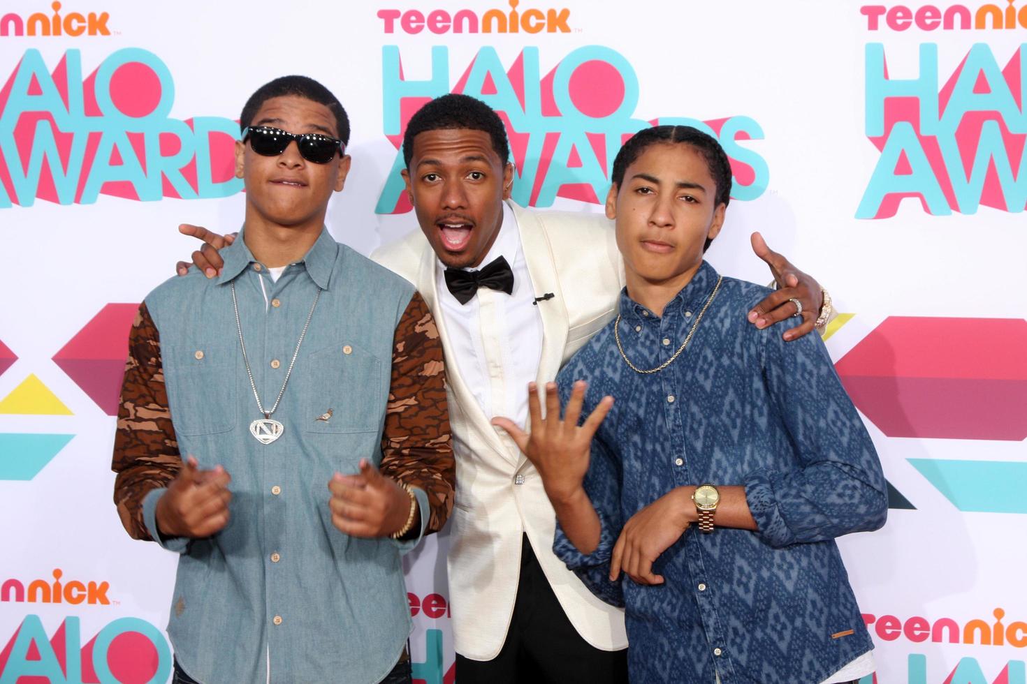 los angeles, 17 nov - akoye castle, nick cannon, omari castle vid teennick halo awards på hollywood palladium den 17 november 2013 i los angeles, ca. foto