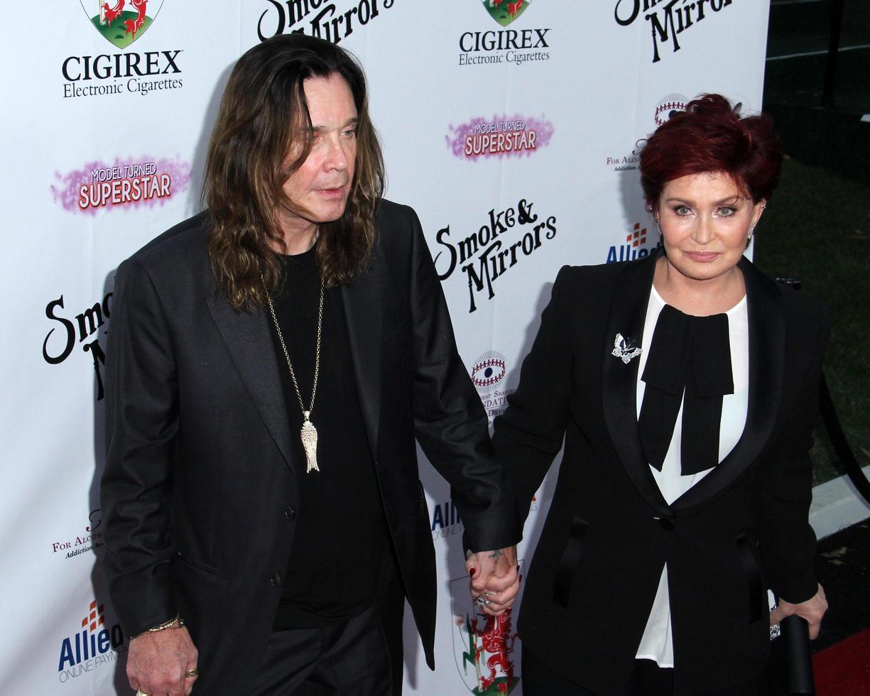 los angeles, sep 13 - ozzy osbourne, sharon osbourne på 2014 brent shapiro foundation summer spectacular på privatbostad den 13 september 2014 i beverly hills, ca. foto