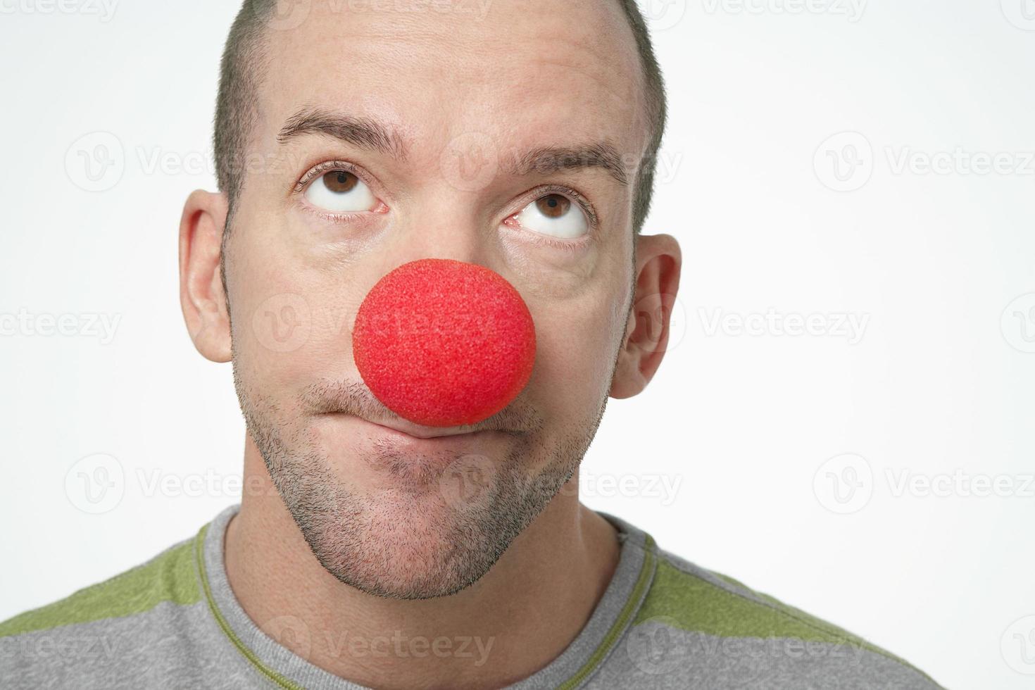 man bär clown näsa foto
