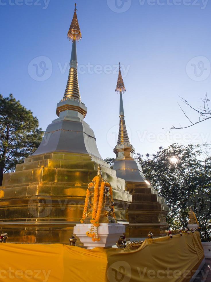 pagoden av wat phra that doi tung foto