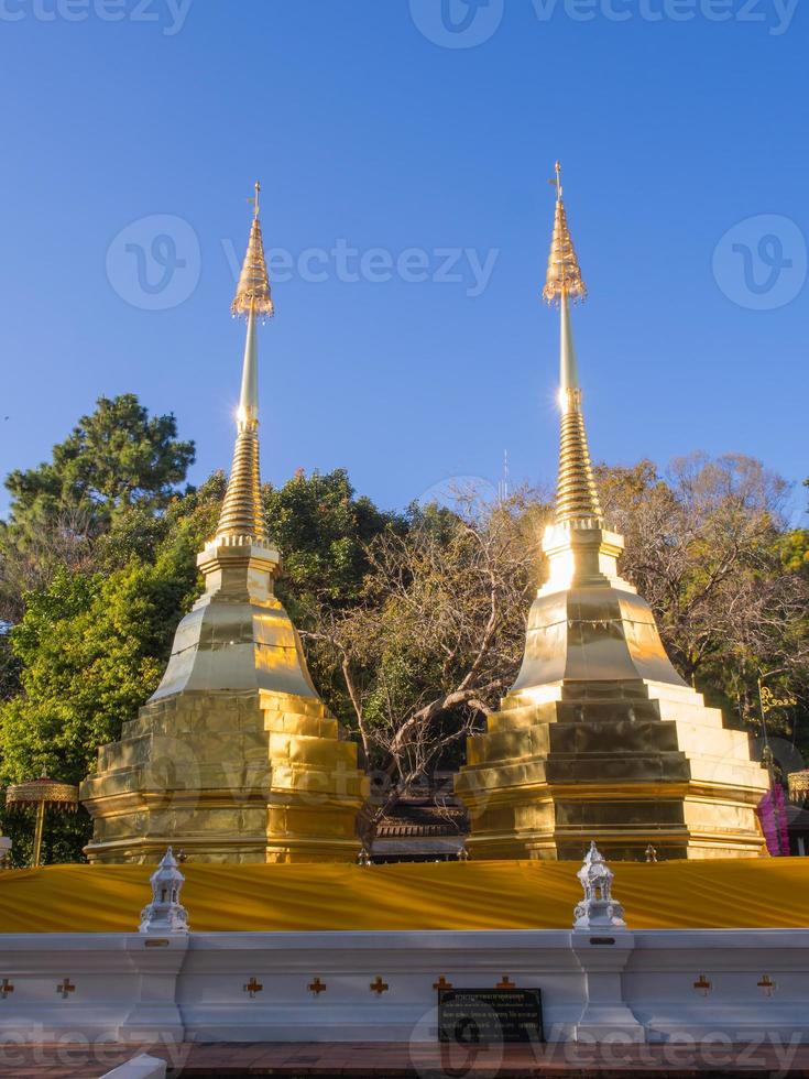 pagoden av wat phra that doi tung foto