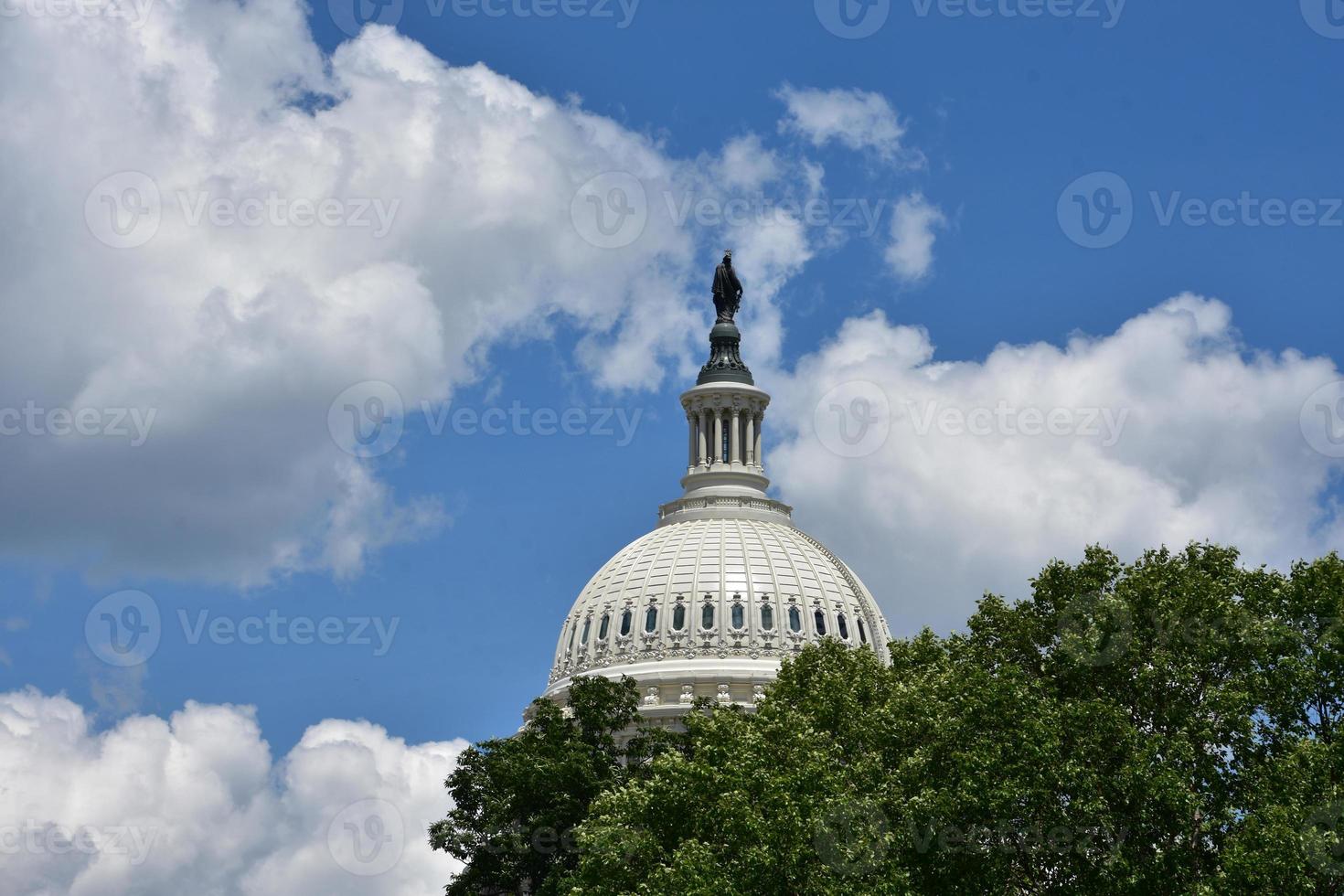 fantastisk naturskön utsikt över Capitol Hill i DC foto