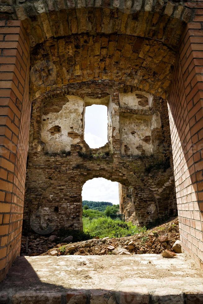 ruinerna av en fästning i Europa foto