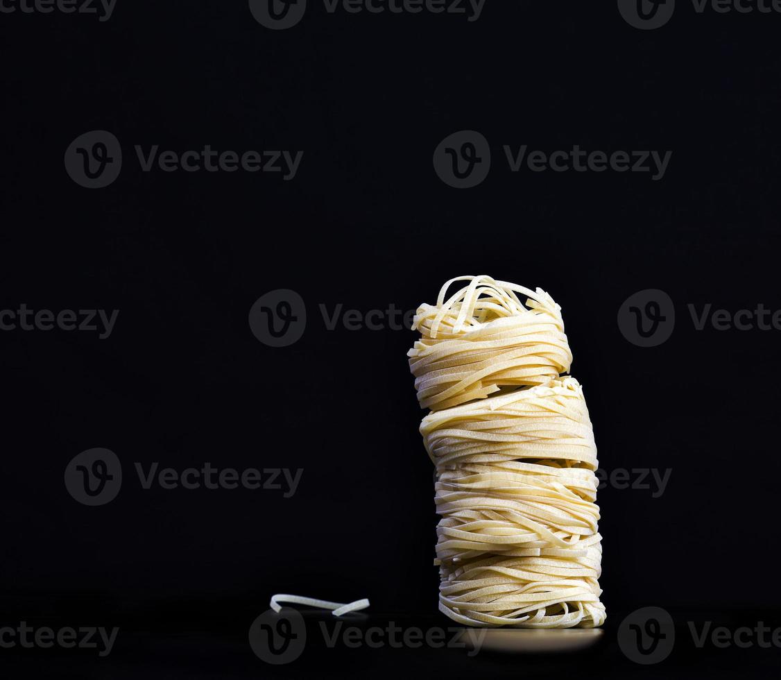 pasta i råtorkad form foto