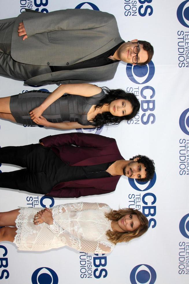 los angeles, 19 maj - ari stidham, jadyn wong, elyes gabel, katharine mcphee på cbs summer soiree på london hotel den 19 maj 2014 i west hollywood, ca. foto