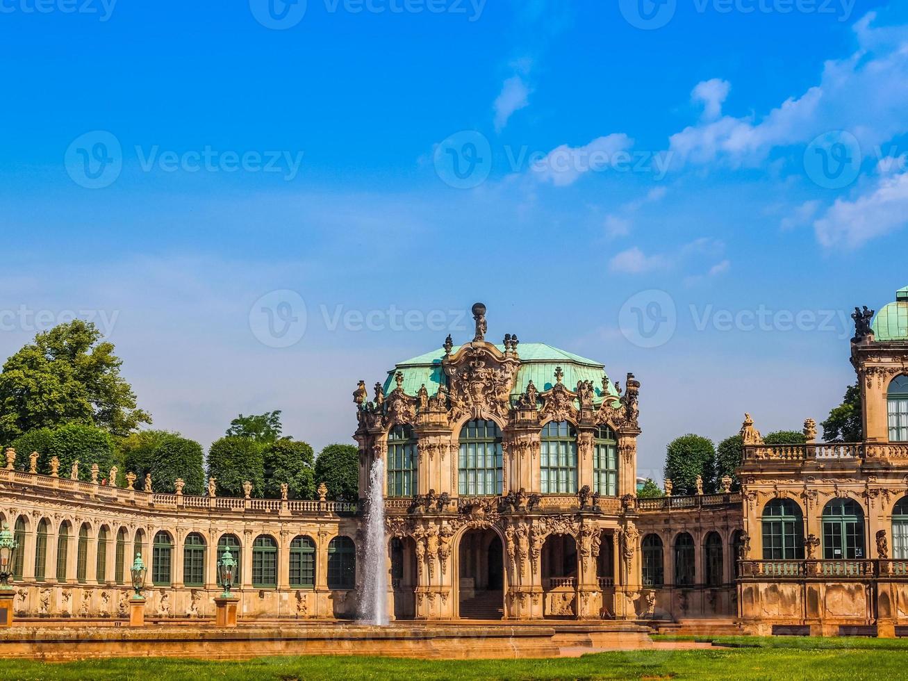 hdr zwinger-palatset i Dresden foto